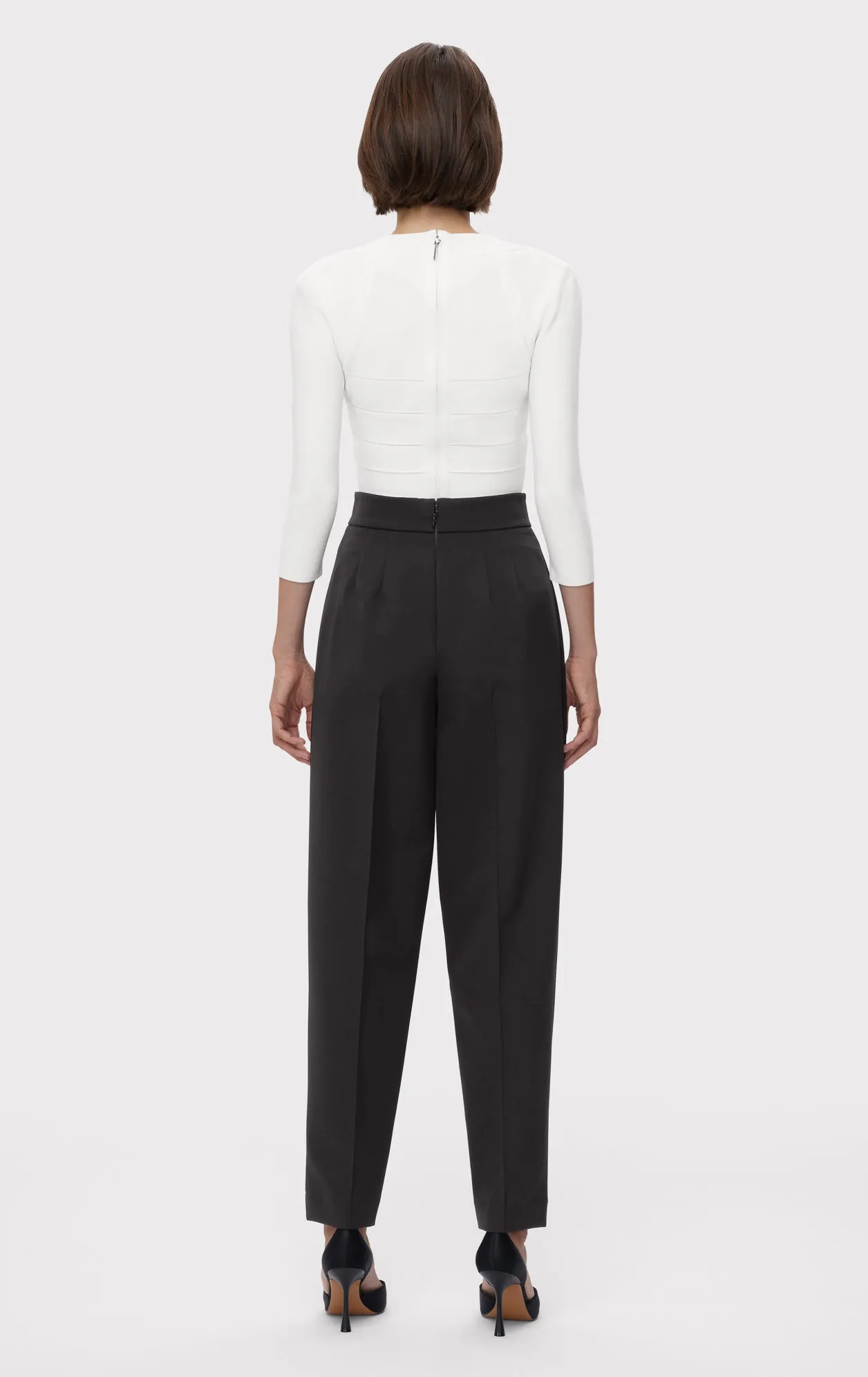 HIGH WAIST PLEATED TAPERED PANTS