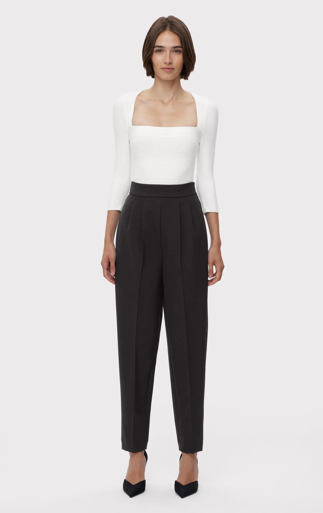 HIGH WAIST PLEATED TAPERED PANTS