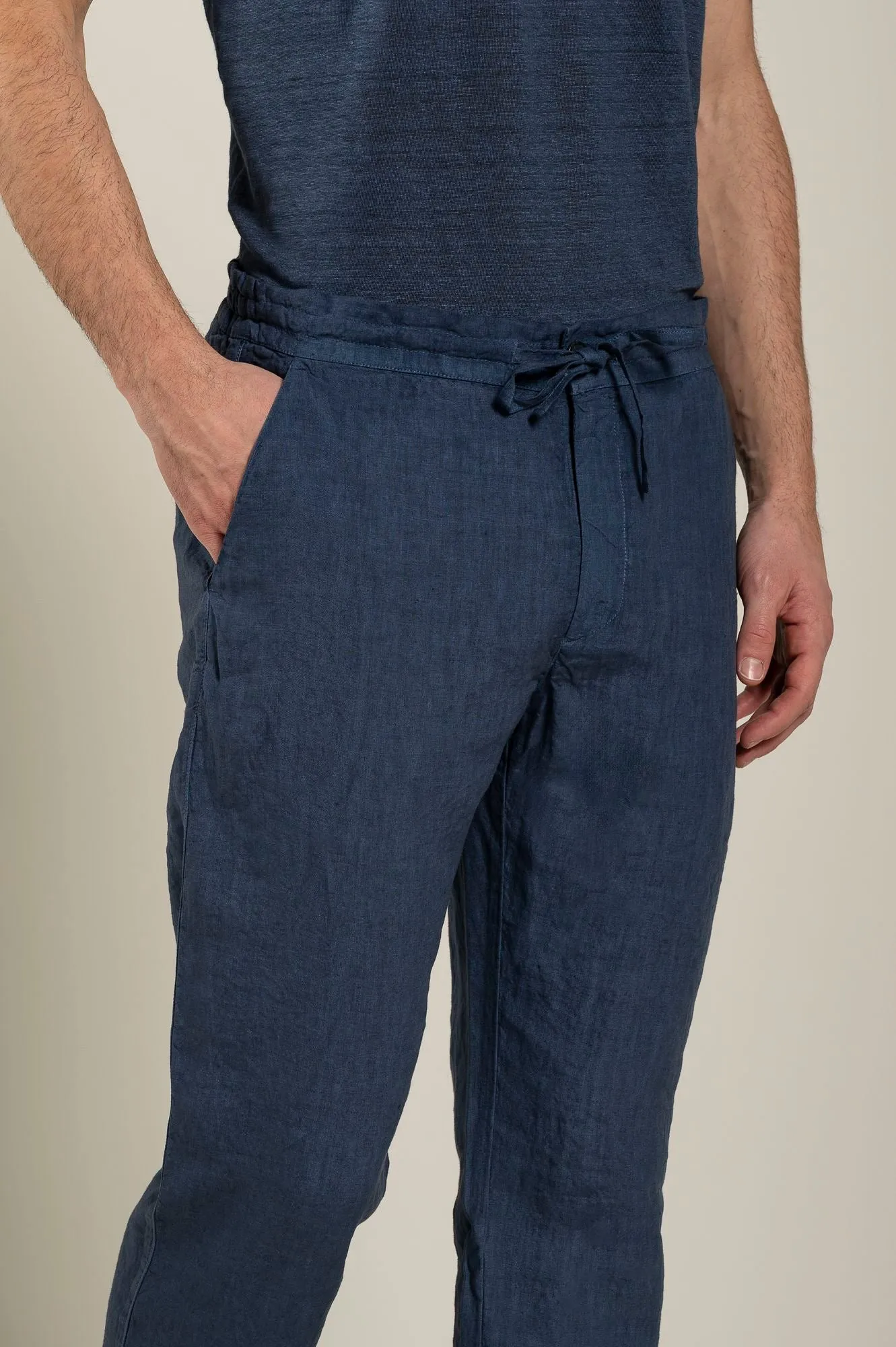 Man Navy Drawstring Pant