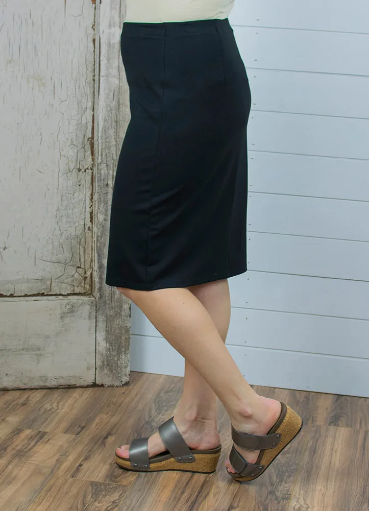 Pencil Skirt in Black by Picadilly